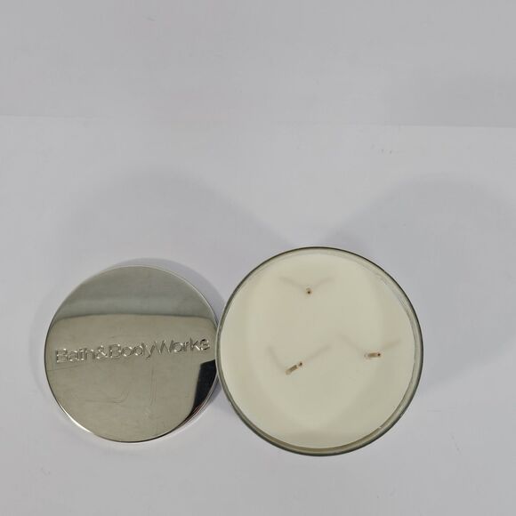 Bath & Body Works Blue Sky Breeze 3-Wick Scented Candle 14.5 oz Limited Edition - Picture 2 of 3